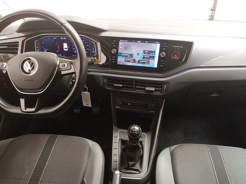 Volkswagen Polo 1.0 Style • navigacija • tempomat — 17
