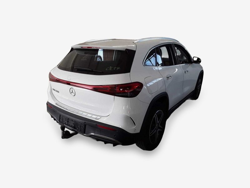 Mercedes-Benz EQA 250 AMG Line • kuka • 360° kamera — 4
