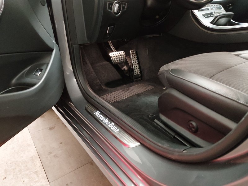 Mercedes-Benz E 220 d automatik Avantgarde • ACC • 360° kamera — 7