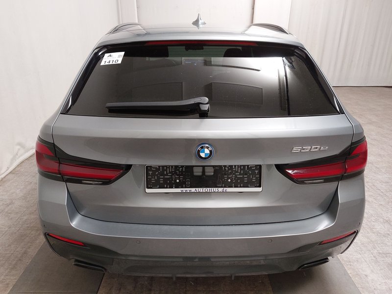 BMW 530e Touring M Sport automatik • ACC • električna peta vrata — 14
