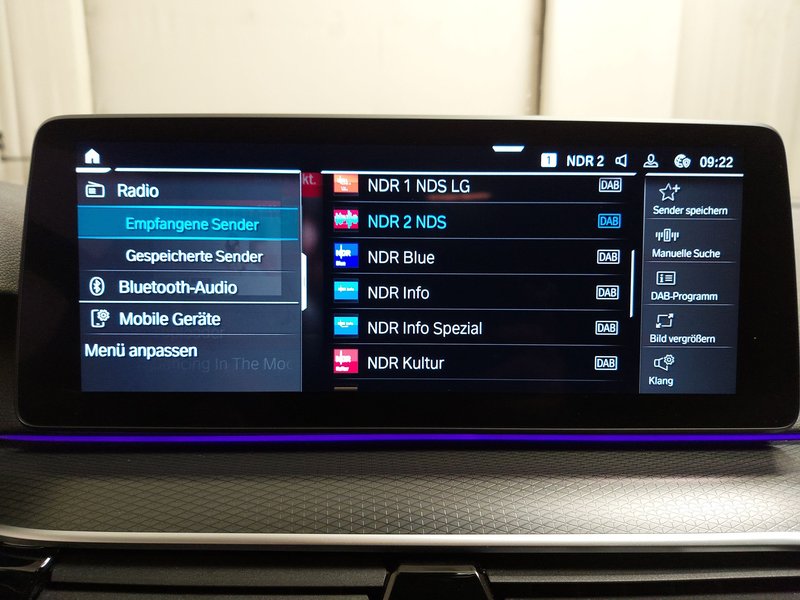 BMW 530e Touring M Sport automatik • ACC • električna peta vrata — 15