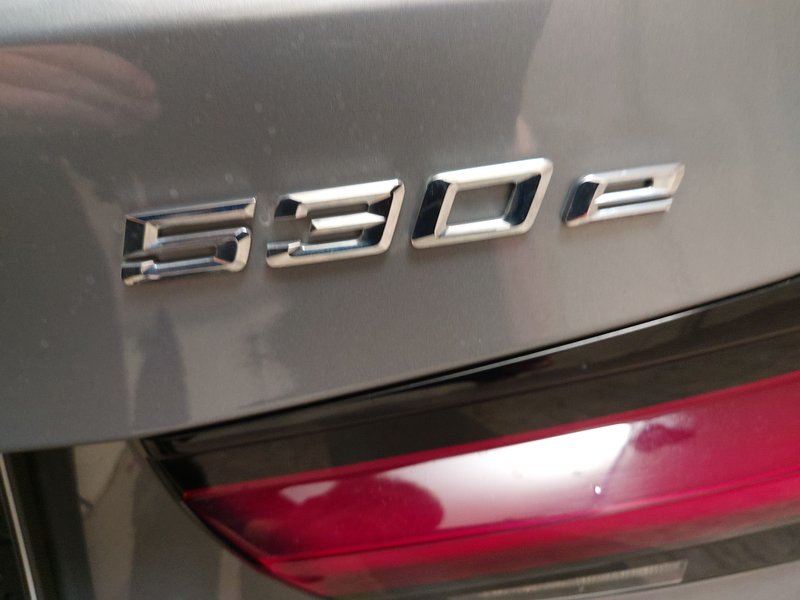 BMW 530e Touring M Sport automatik • ACC • električna peta vrata — 17