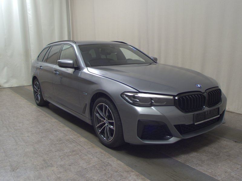 BMW 530e Touring M Sport automatik • ACC • električna peta vrata — 3