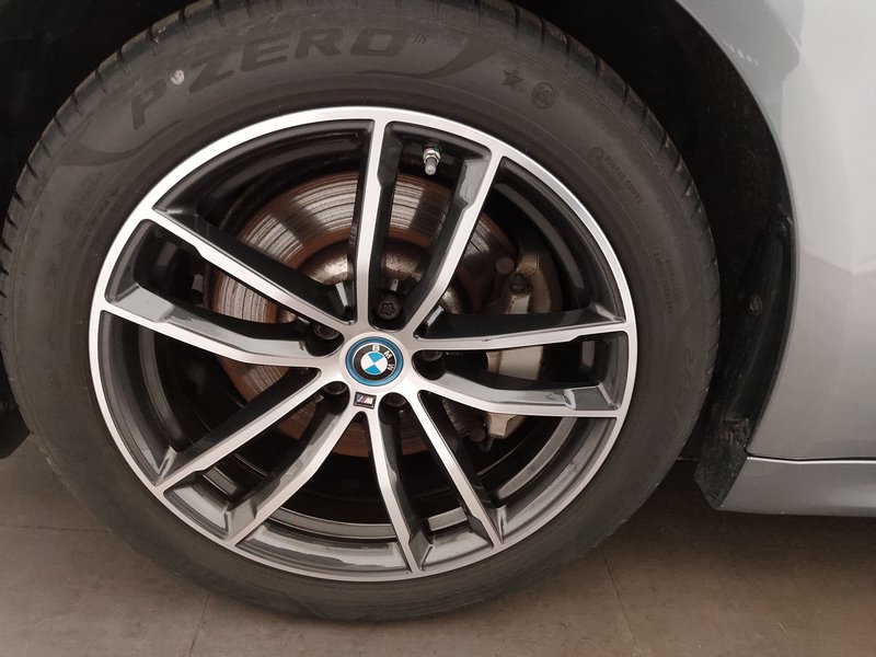 BMW 530e Touring M Sport automatik • ACC • električna peta vrata — 8