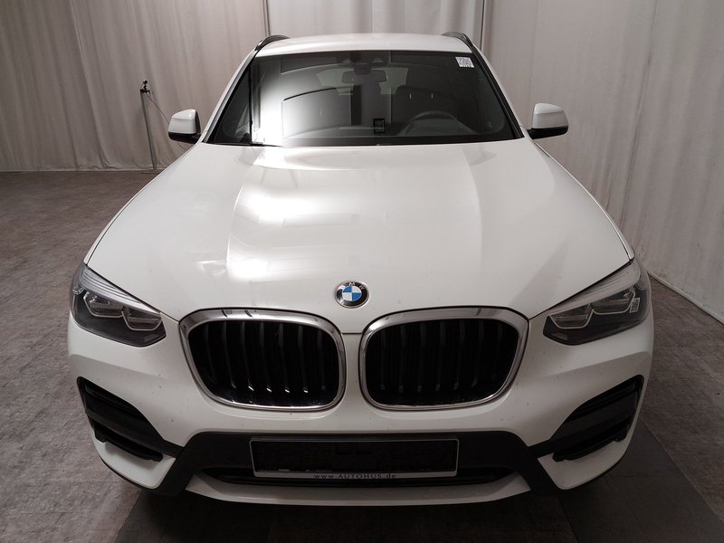 BMW X3 xDrive20d automatik Advantage • Full LED • digitalni instrumenti — 10