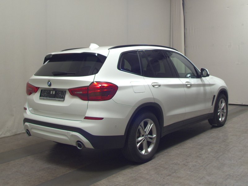 BMW X3 xDrive20d automatik Advantage • Full LED • digitalni instrumenti — 4