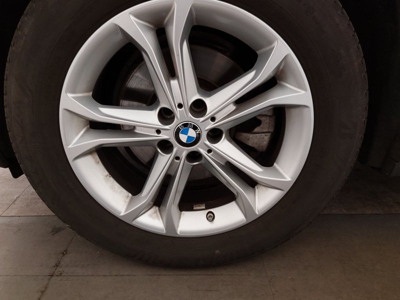 BMW X3 xDrive20d automatik Advantage • Full LED • digitalni instrumenti — 9