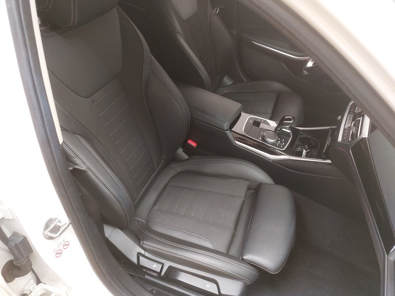 BMW 320d Touring automatik Sport Line • ACC • LED — 12