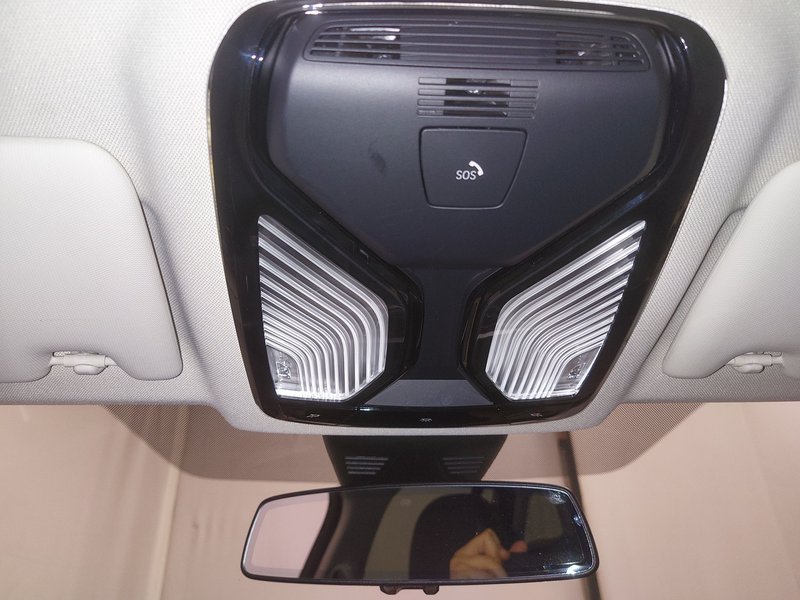 BMW 320d Touring automatik Sport Line • ACC • LED — 13