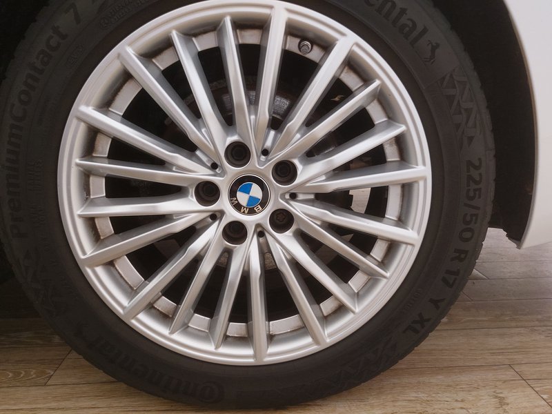 BMW 320d Touring automatik Sport Line • ACC • LED — 14