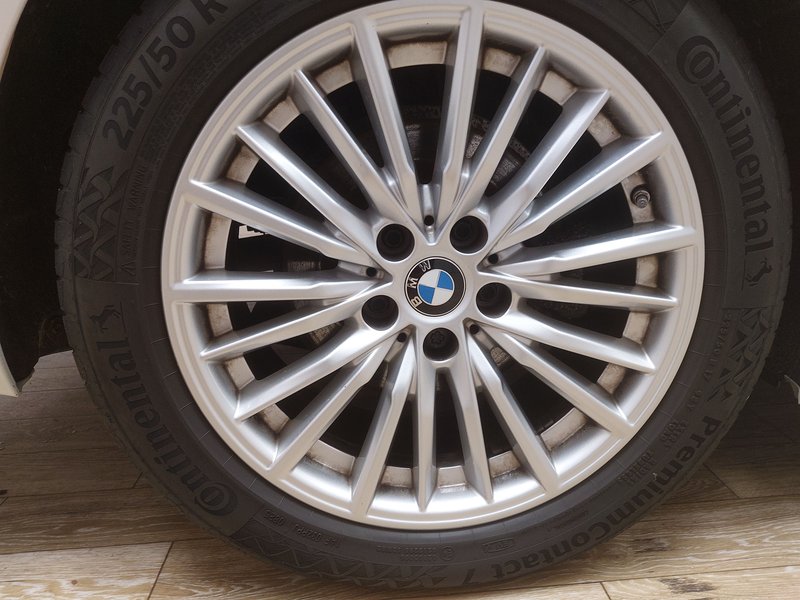 BMW 320d Touring automatik Sport Line • ACC • LED — 15