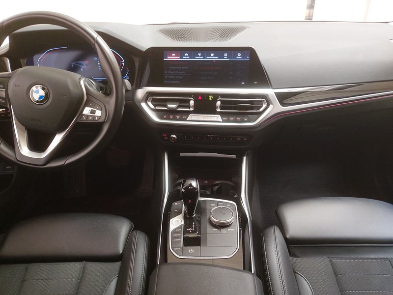 BMW 320d Touring automatik Sport Line • ACC • LED — 18