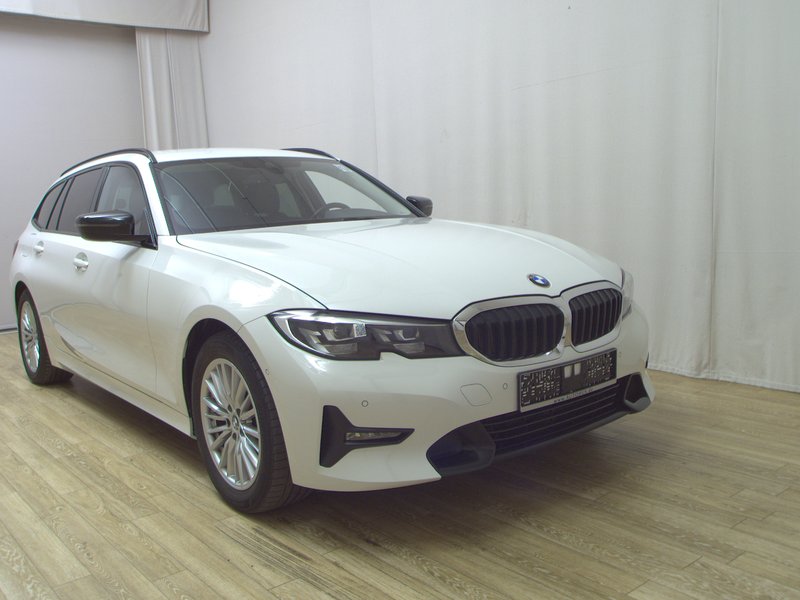 BMW 320d Touring automatik Sport Line • ACC • LED — 3
