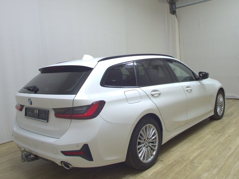 BMW 320d Touring automatik Sport Line • ACC • LED — 4