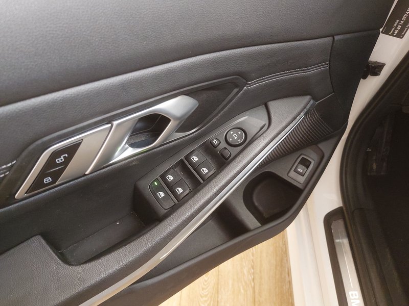 BMW 320d Touring automatik Sport Line • ACC • LED — 5