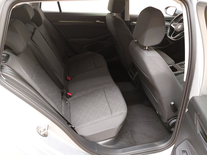 Volkswagen Golf Variant 2.0 TDI automatik Life • LED • digitalni instrumenti — 12