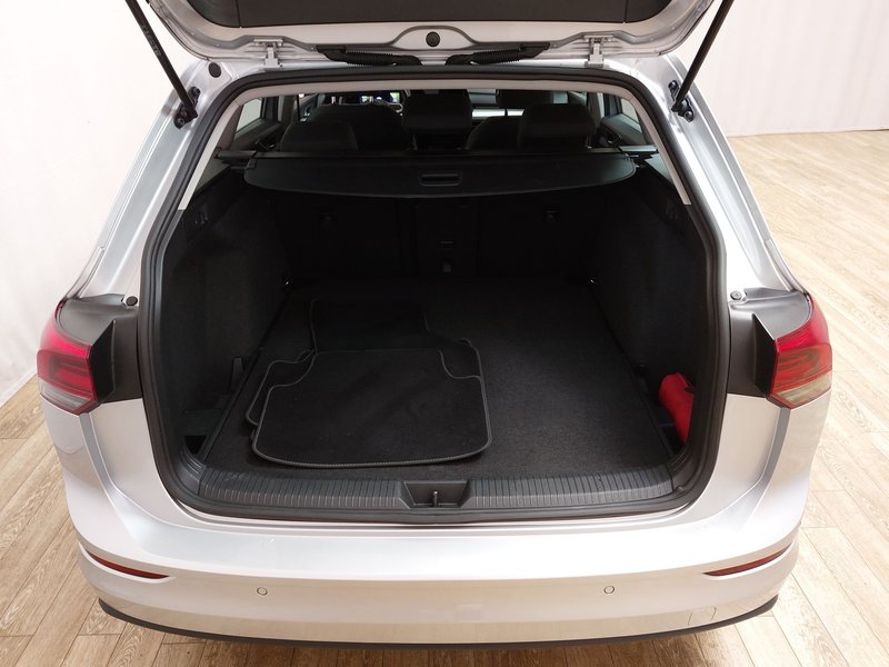 Volkswagen Golf Variant 2.0 TDI automatik Life • LED • digitalni instrumenti — 16