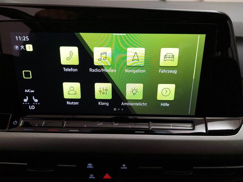 Volkswagen Golf Variant 2.0 TDI automatik Life • LED • digitalni instrumenti — 19