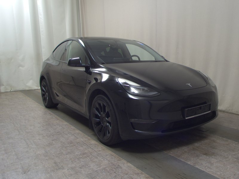Tesla Model Y Long Range Dual Motor • ACC • Full LED — 3