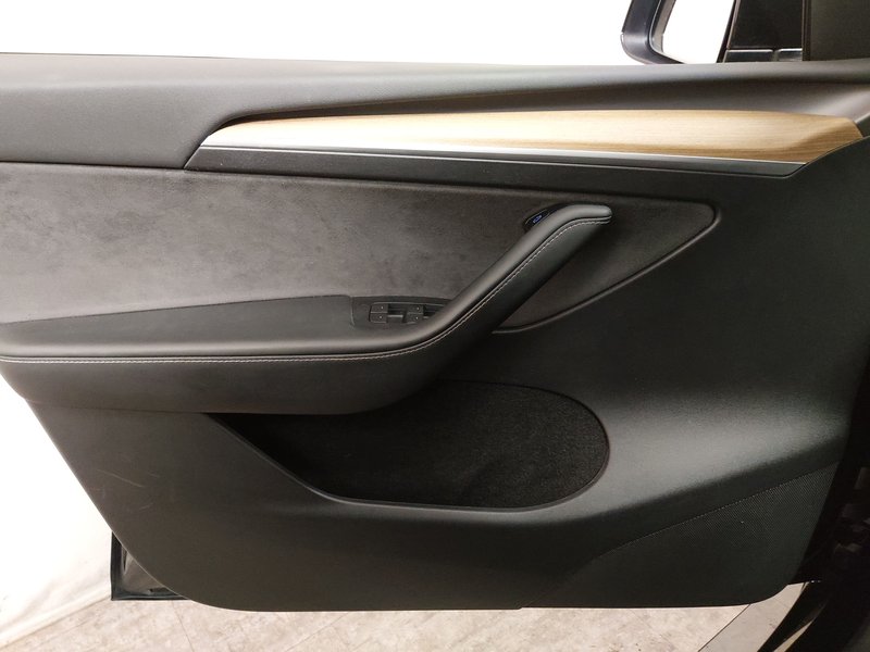 Tesla Model Y Long Range Dual Motor • ACC • Full LED — 5