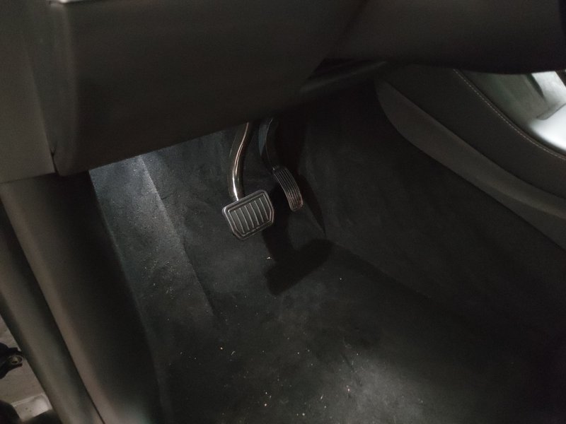 Tesla Model Y Long Range Dual Motor • ACC • Full LED — 7