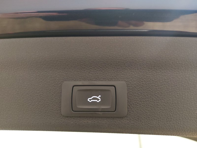 Audi A6 Avant 45 TDI quattro automatik • Full LED • digitalni instrumenti — 17