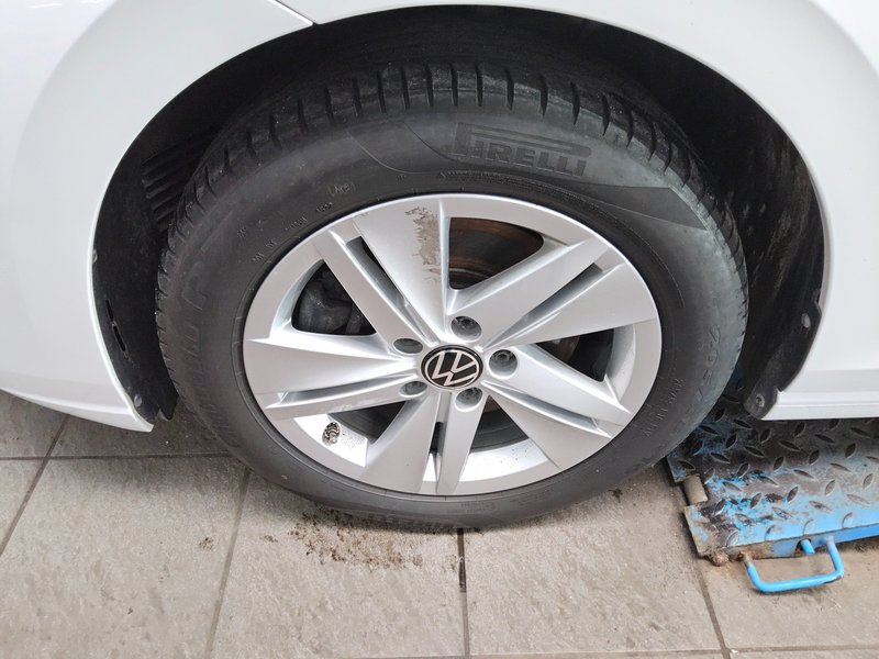 Volkswagen Golf 8 Variant 2.0 TDI automatik • ACC • LED — 11