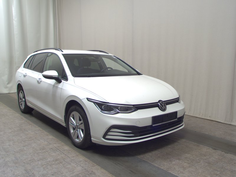 Volkswagen Golf 8 Variant 2.0 TDI automatik • ACC • LED — 3