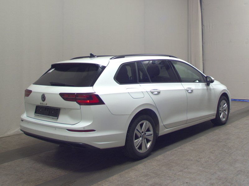 Volkswagen Golf 8 Variant 2.0 TDI automatik • ACC • LED — 4