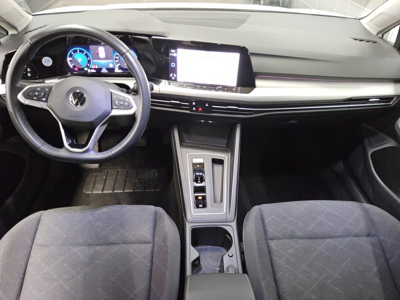 Volkswagen Golf 8 Variant 2.0 TDI automatik • ACC • LED — 5