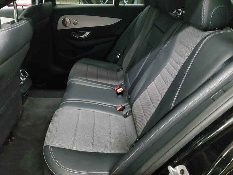 Mercedes-Benz E 300 de karavan automatik AMG Line • LED • digitalni instrumenti — 13