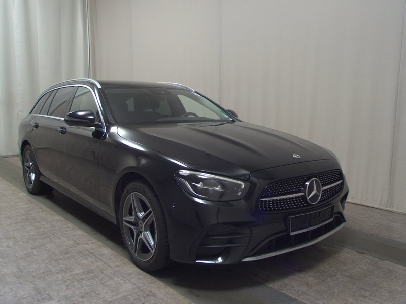 Mercedes-Benz E 300 de karavan automatik AMG Line • LED • digitalni instrumenti — 3
