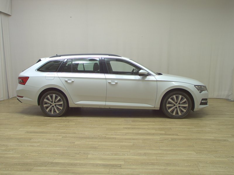 Škoda Superb Kombi 2.0 TDI automatik Ambition • el. peta vrata • Full LED
