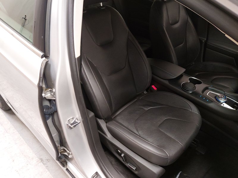 Ford Mondeo Turnier 2.0 EcoBlue automatik Titanium • ACC • Električna peta vrata — 10