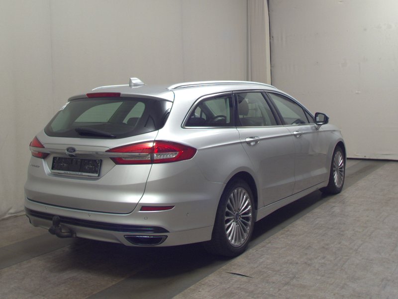 Ford Mondeo Turnier 2.0 EcoBlue automatik Titanium • ACC • Električna peta vrata — 4