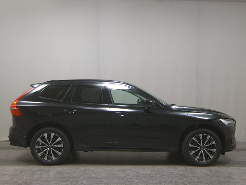 Volvo XC60 B4 D AWD automatik • ACC • el. peta vrata