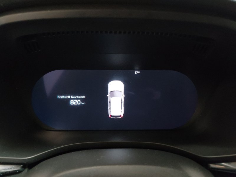 Volvo XC60 B4 D AWD automatik • ACC • el. peta vrata — 20