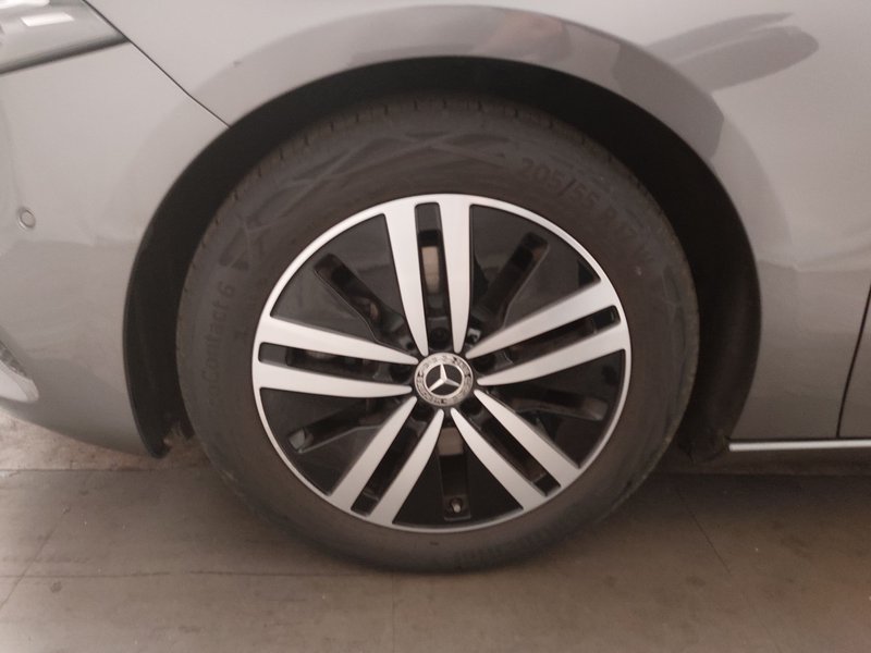Mercedes-Benz A 220 d automatik Progressive • asistent parkiranja — 8