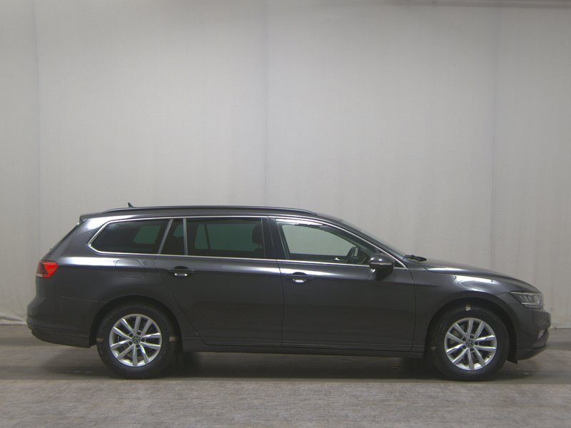Volkswagen Passat Variant 2.0 TDI automatik • 360° kamera