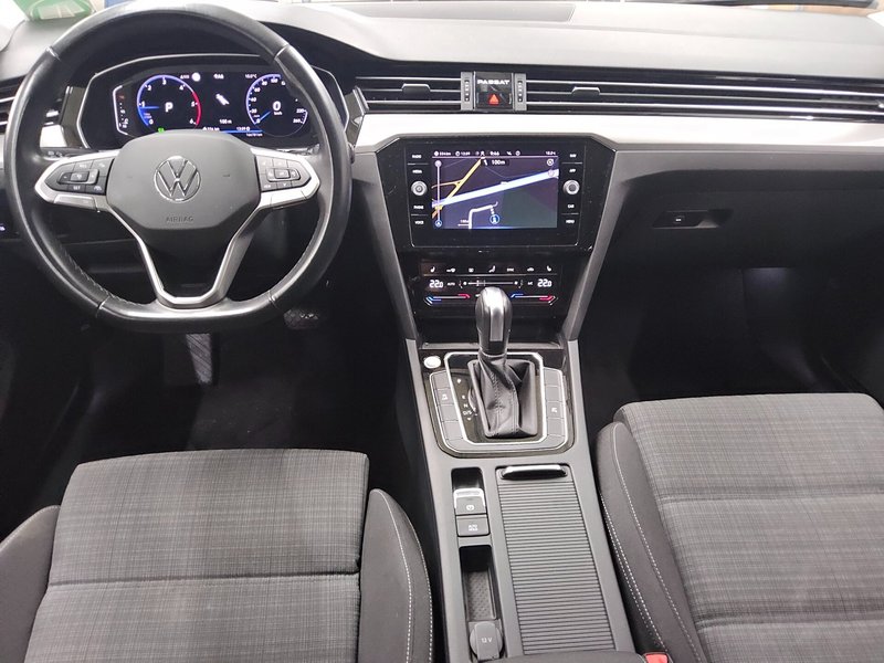 Volkswagen Passat Variant 2.0 TDI automatik • 360° kamera — 5