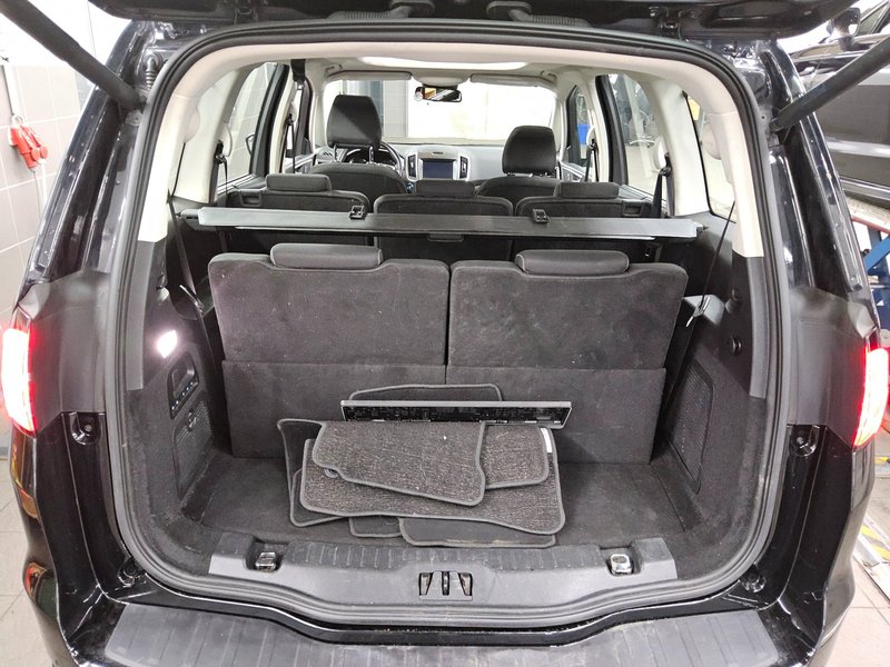 Ford Galaxy 2.0 EcoBlue automatik Titanium • panorama • LED — 12