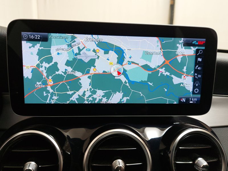 Mercedes-Benz C 300 de AMG Line automatik • Full LED • navigacija — 18