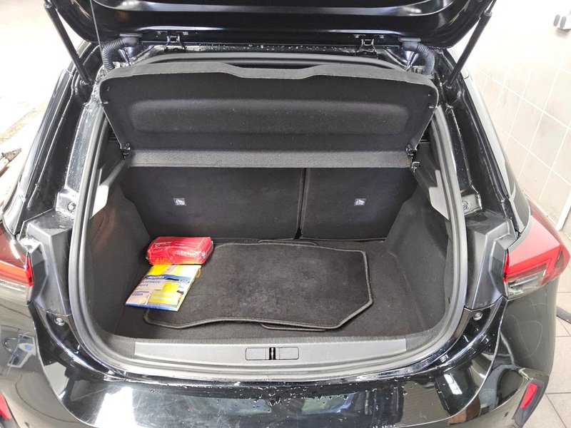 Opel Corsa 1.2 Turbo GS Line • LED • digitalni instrumenti — 12