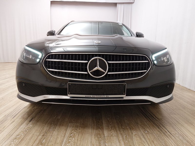Mercedes-Benz E 300 de karavan automatik • bežično punjenje • ACC — 9