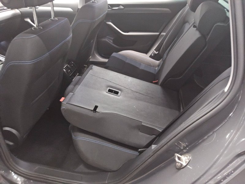 Volkswagen Passat Variant GTE 1.4 TSI automatik • ACC • LED — 13