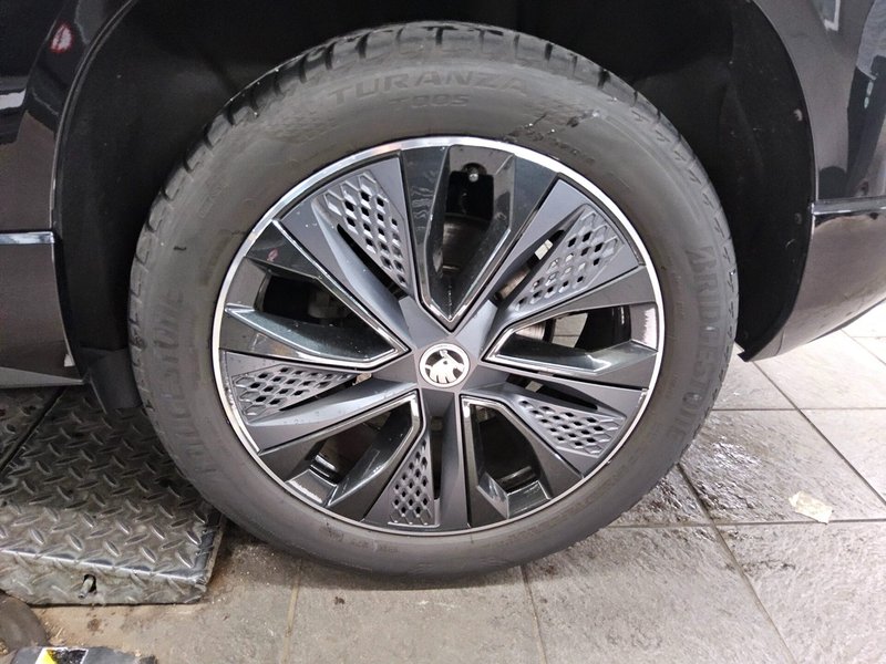 Škoda Karoq 2.0 TDI automatik 4x4 SportLine • AHK • Full LED — 11