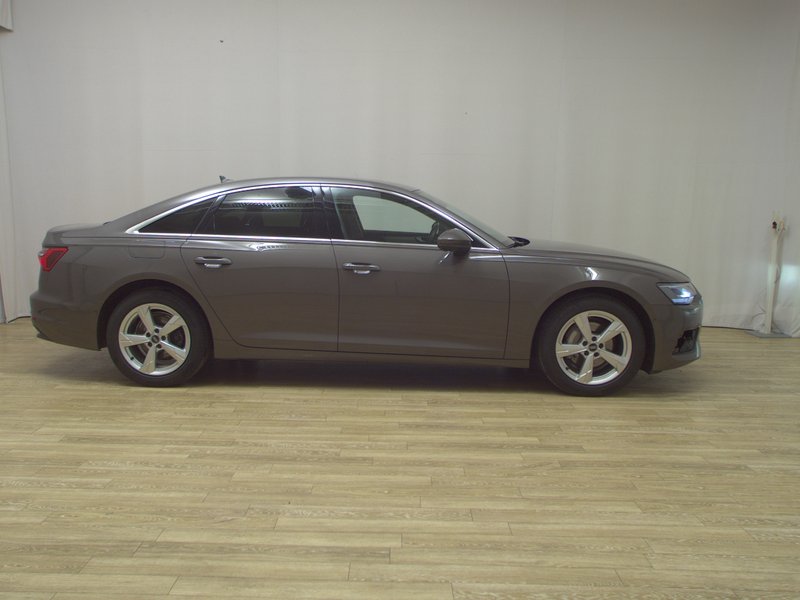 Audi A6 40 TDI automatik quattro sport • HUD • Full LED