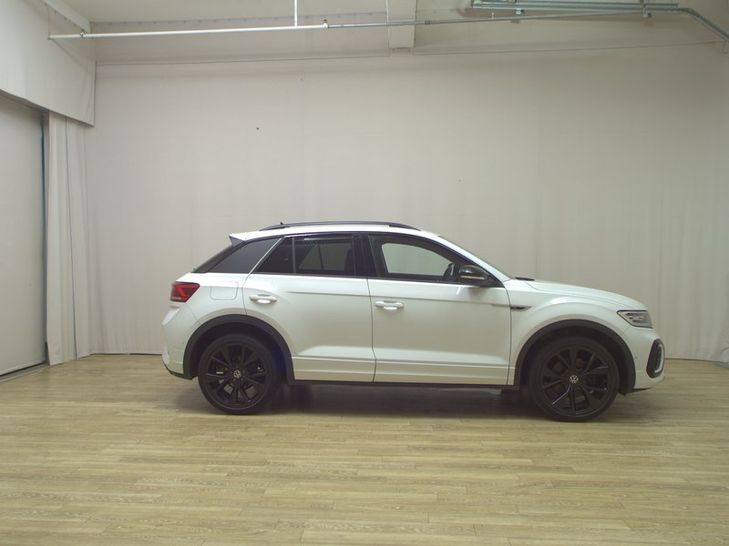 Volkswagen T-Roc 1.0 TSI R-Line • bežično punjenje • masaža