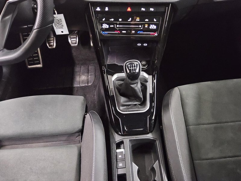 Volkswagen T-Roc 1.0 TSI R-Line • bežično punjenje • masaža — 6
