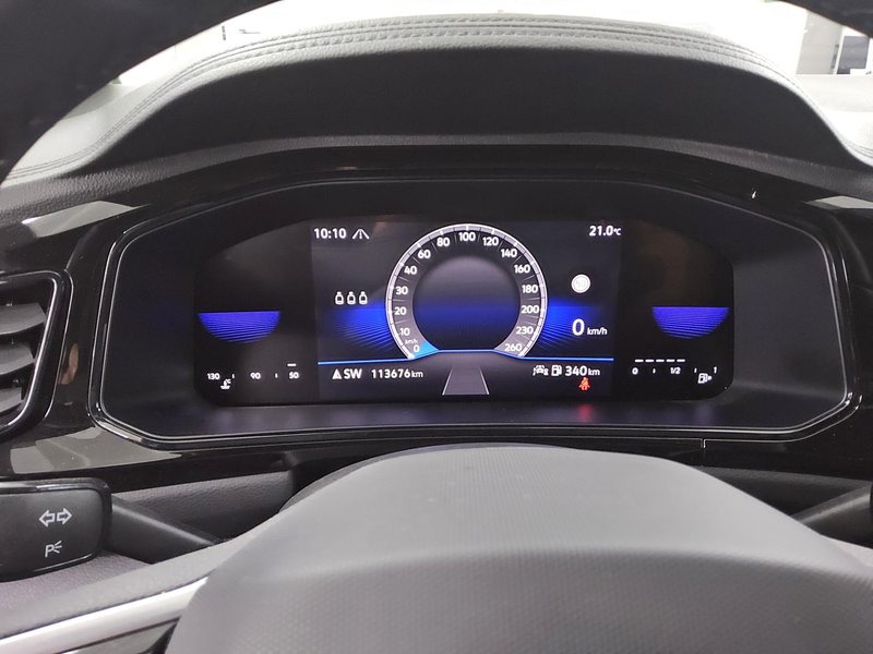 Volkswagen T-Roc 1.0 TSI R-Line • bežično punjenje • masaža — 8